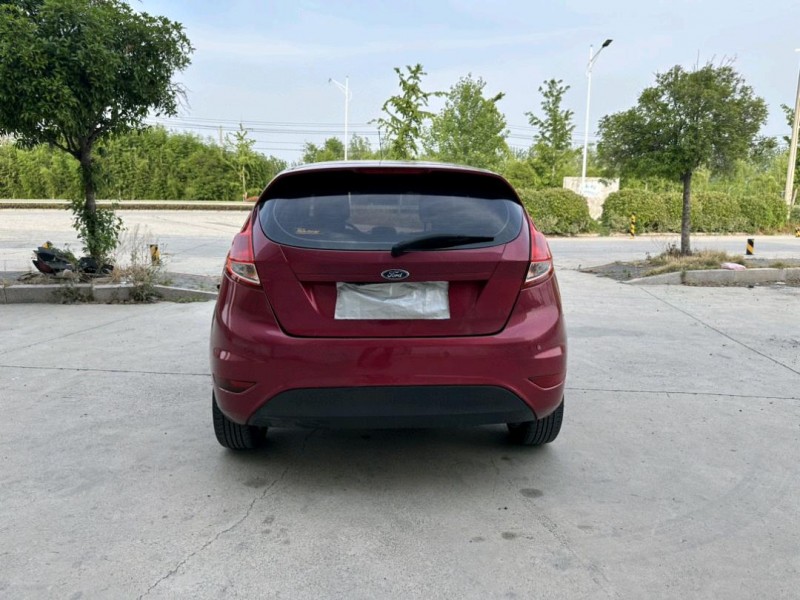 徐州14年福特嘉年华9