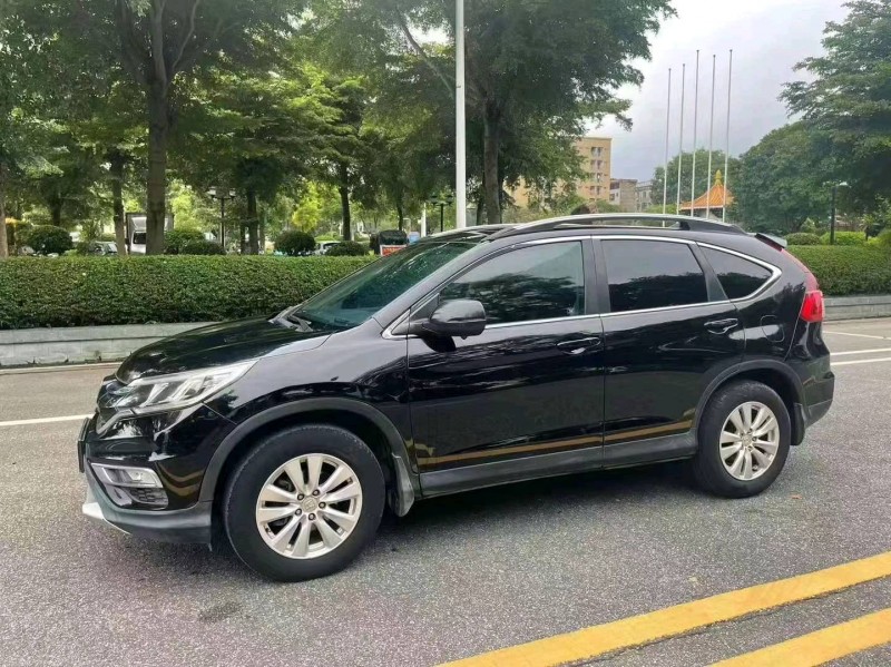 汕头16年本田CRV2