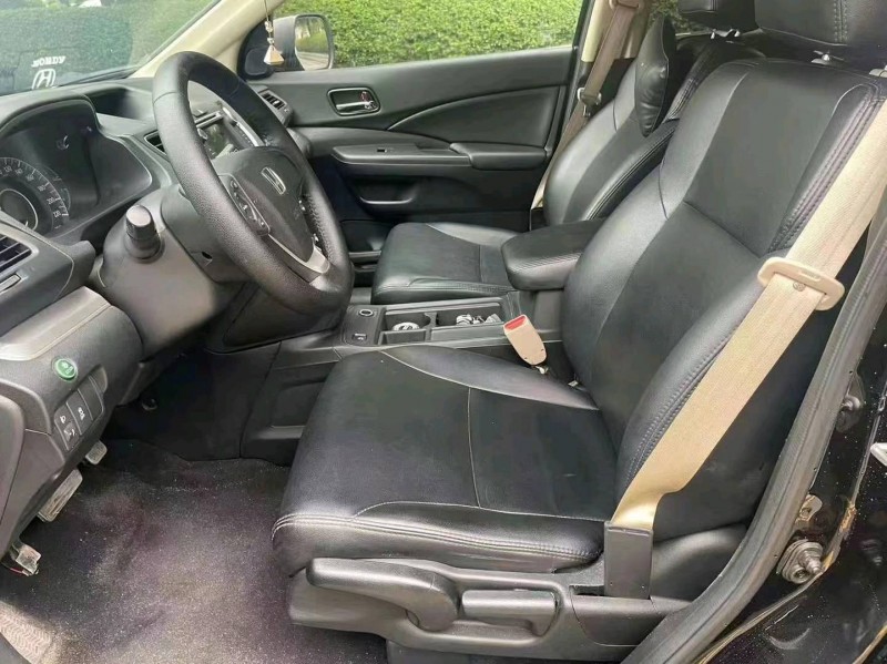 汕头16年本田CRV3