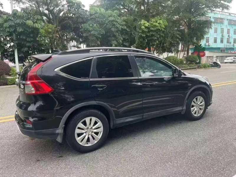 汕头16年本田CRV4