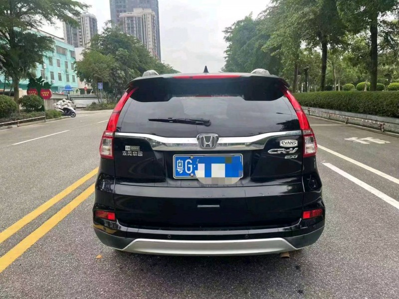 汕头16年本田CRV5