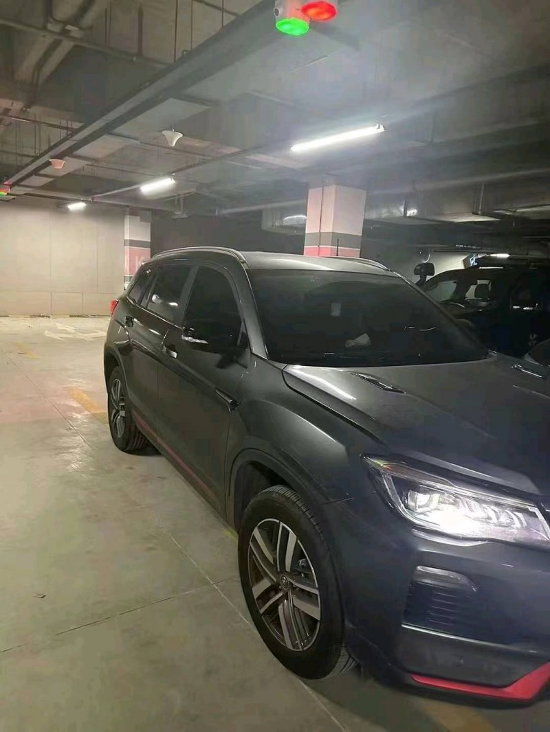 鷹潭23年長安汽車CS752