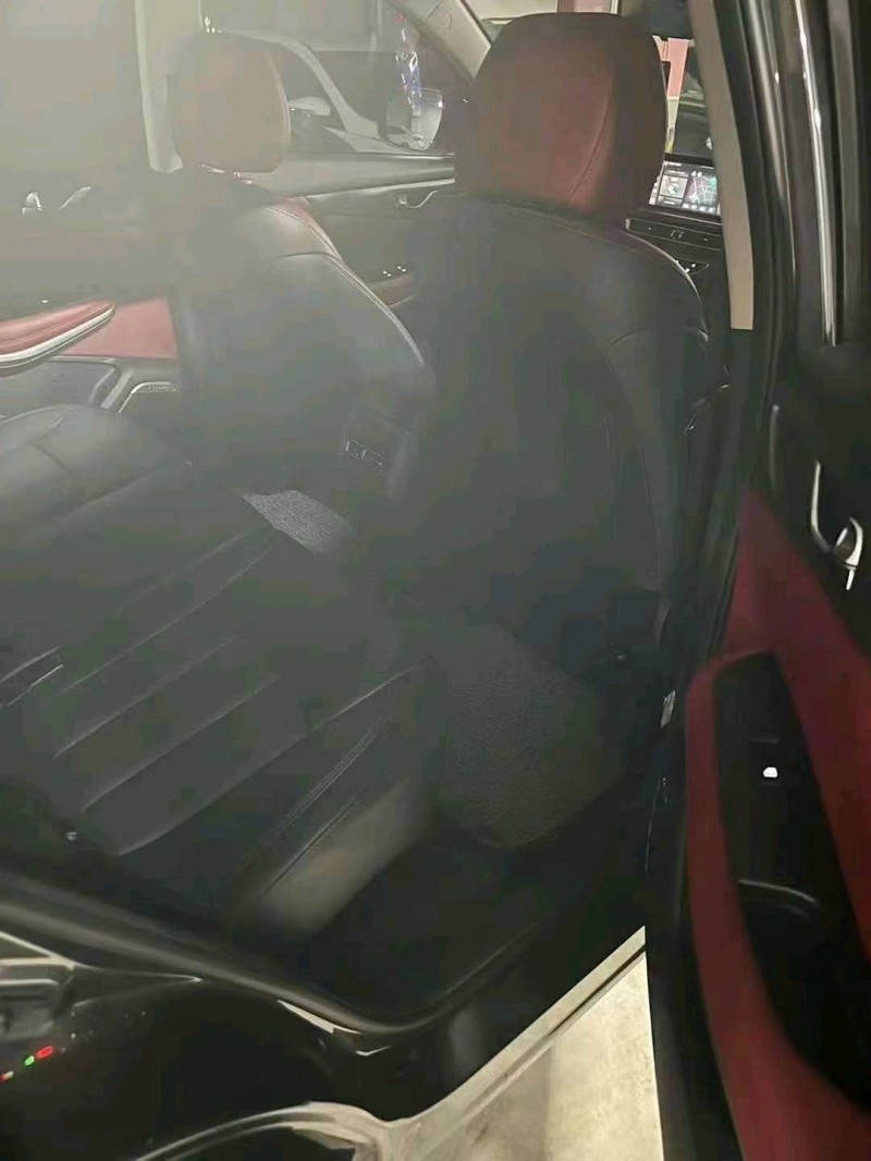 鷹潭23年長安汽車CS756