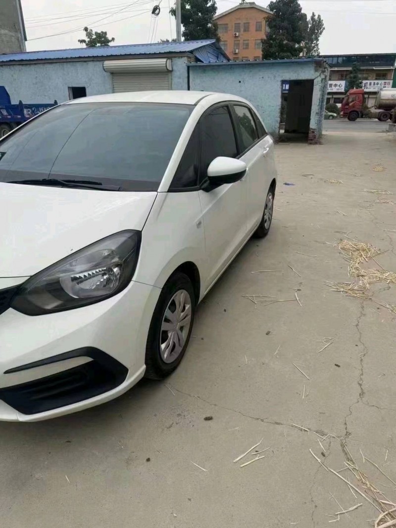 潍坊21年本田飞度3