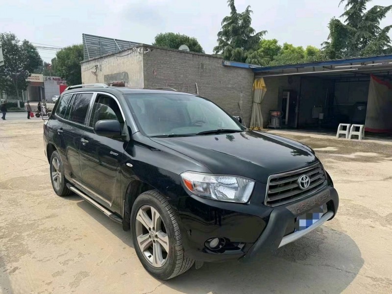 保定11年丰田汉兰达2