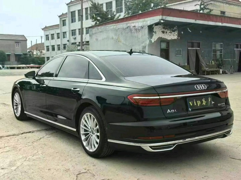 徐州19年奥迪A8L8
