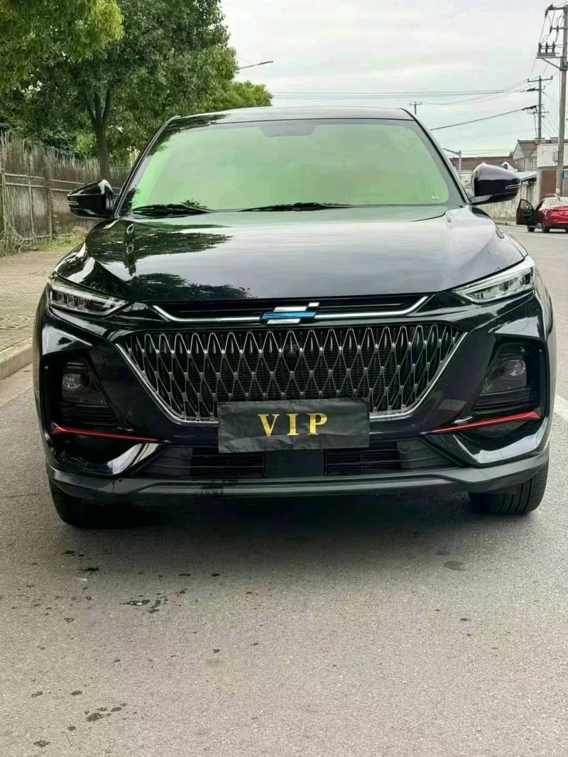 上海22年長安汽車歐尚1