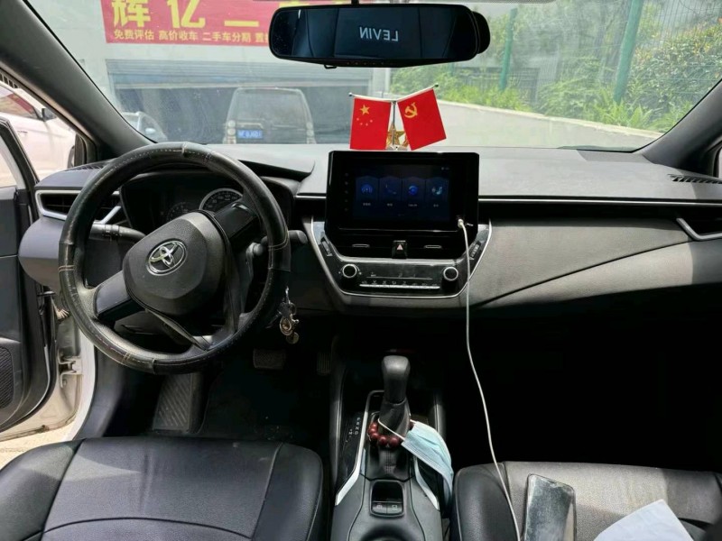 武汉21年丰田雷凌4
