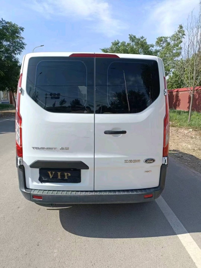 邢台21年福特全顺8