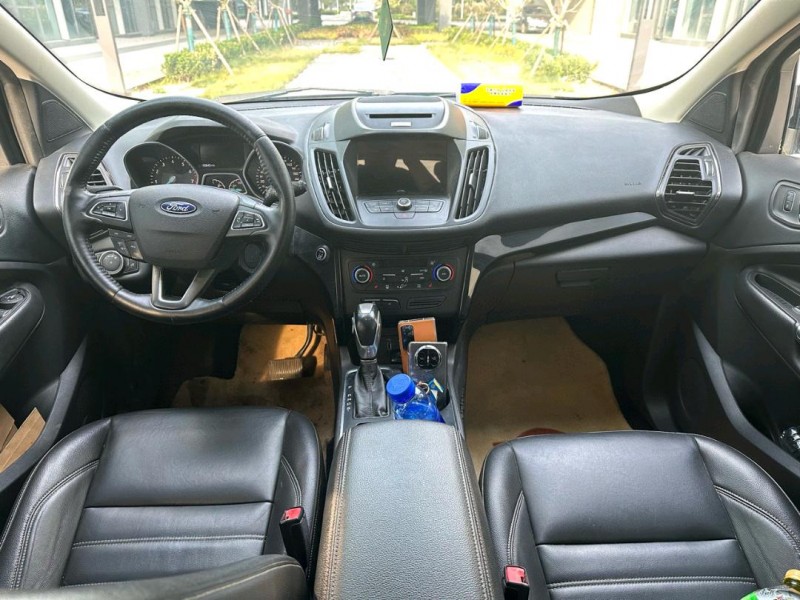 青岛18年福特翼虎6