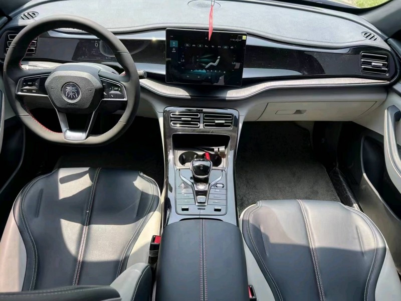 邢台23年比亚迪秦4