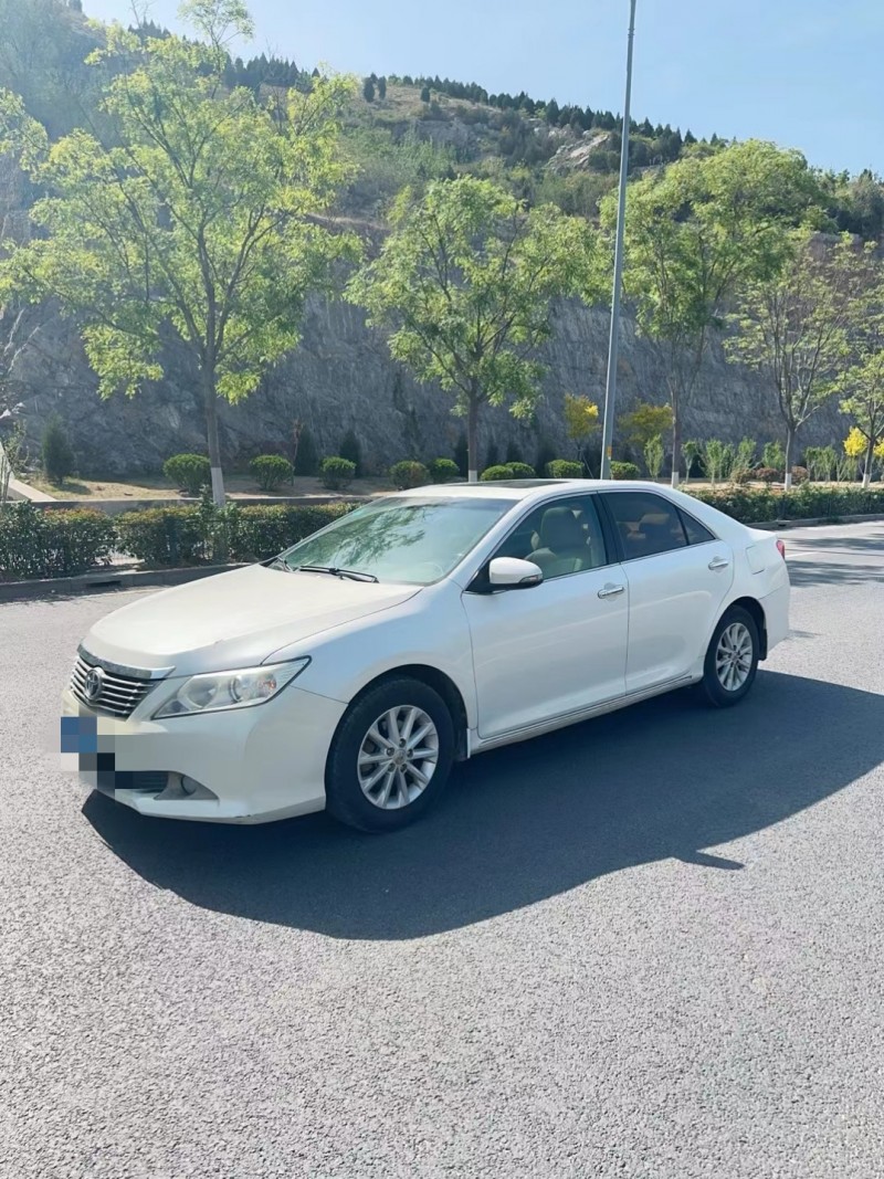 济南13年丰田凯美瑞3