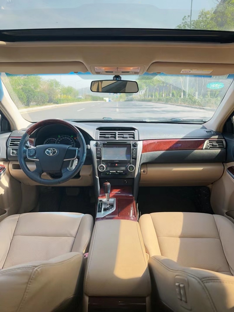 济南13年丰田凯美瑞4