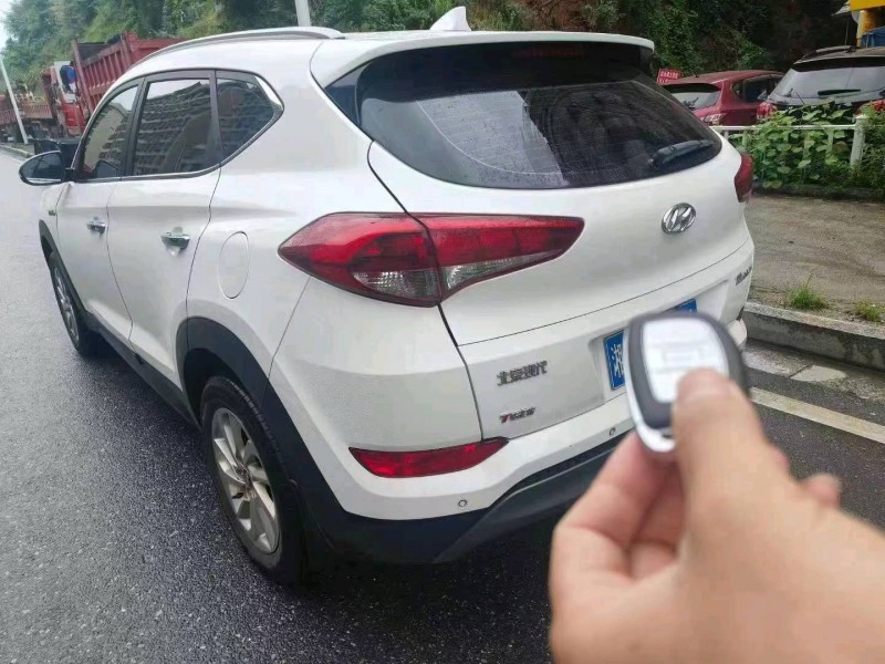 岳陽17年現代途勝7