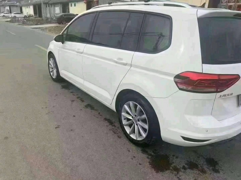 济南19年大众途安6