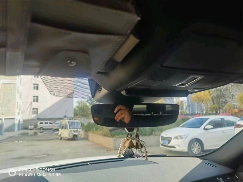 东营21年路虎极光7