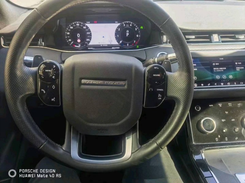 东营21年路虎极光8