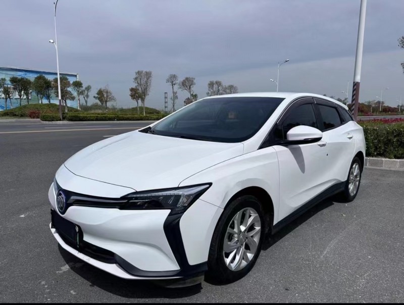 济宁22年别克微蓝3