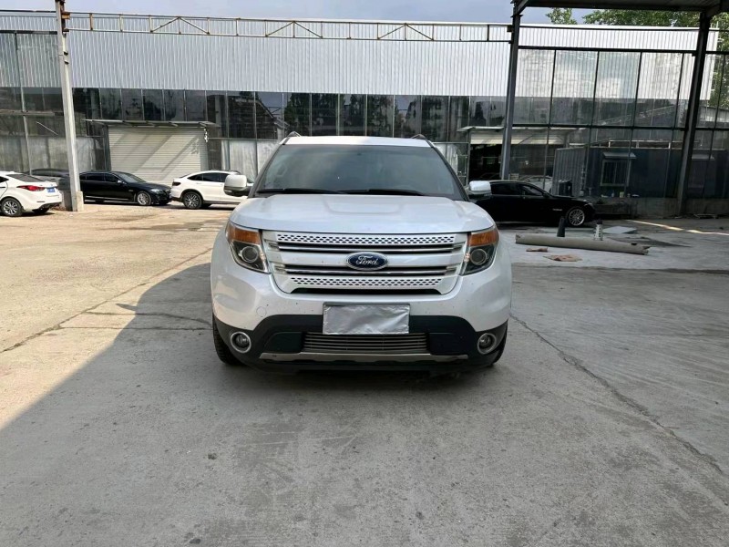 徐州15年福特探险者1