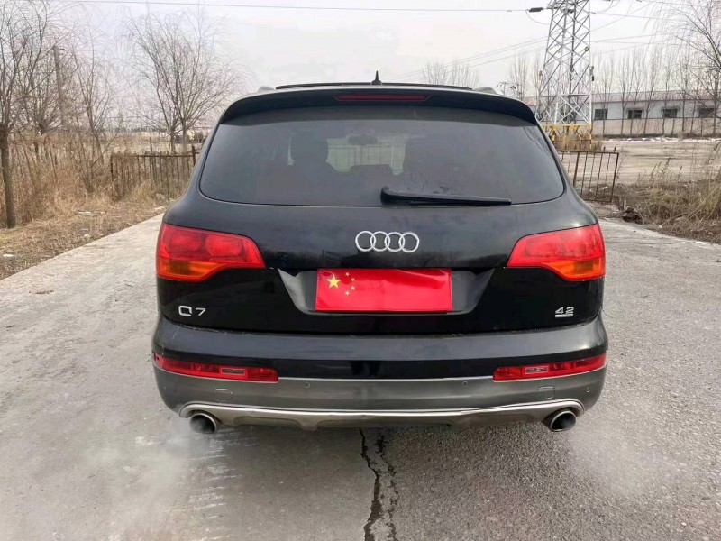 天津08年奧迪Q79