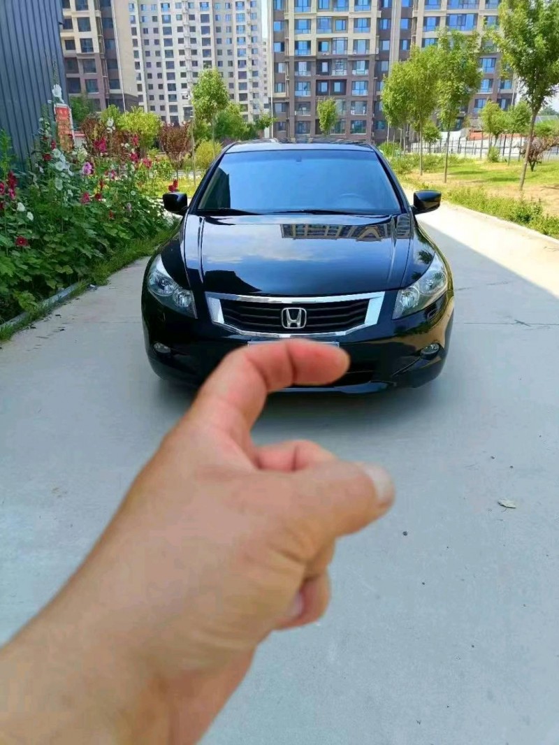 邢台10年本田雅阁1