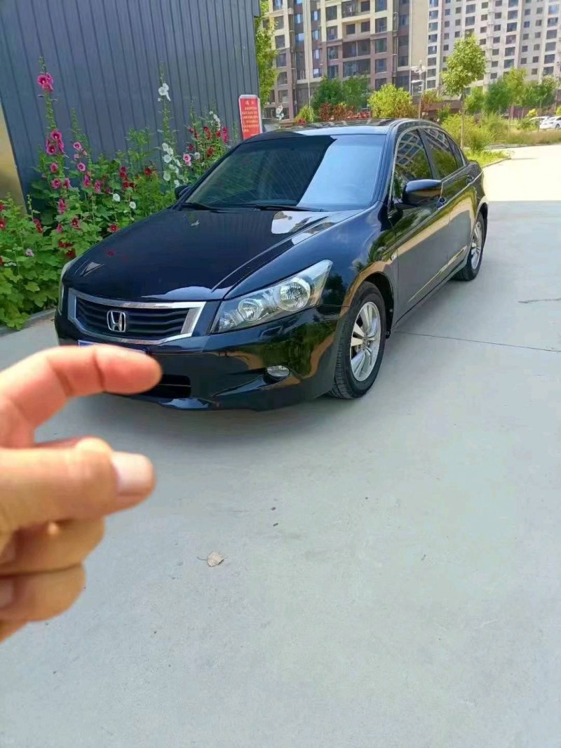 邢台10年本田雅阁5