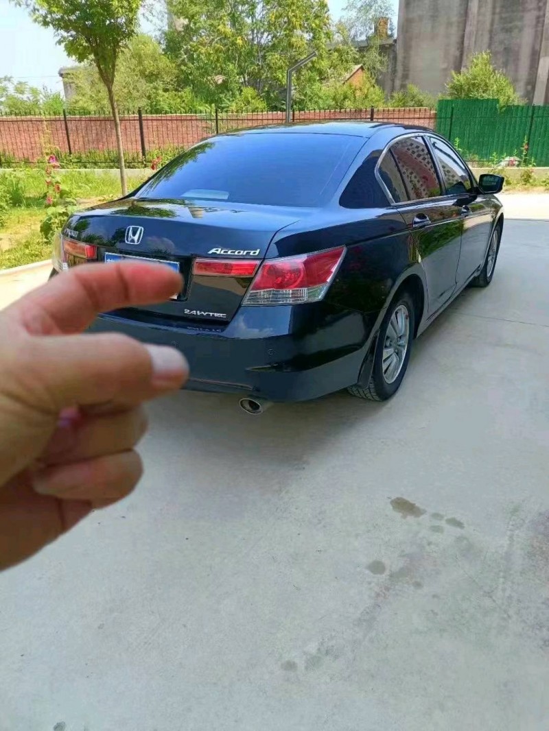 邢台10年本田雅阁6