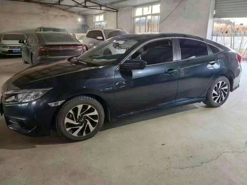 邢台18年本田思域2