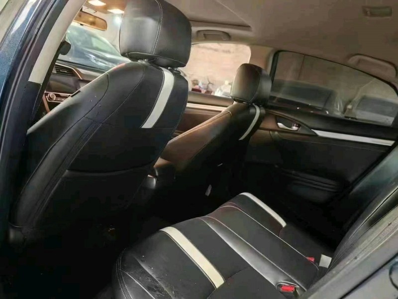 邢台18年本田思域3