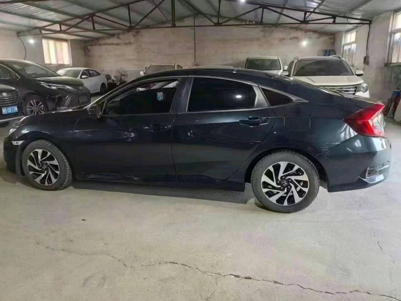 邢台18年本田思域4