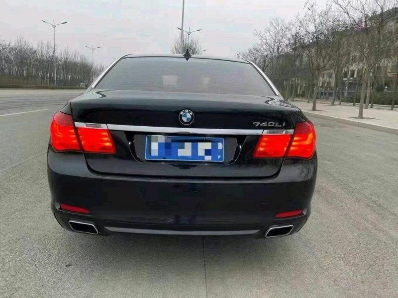 保定12年宝马7系2