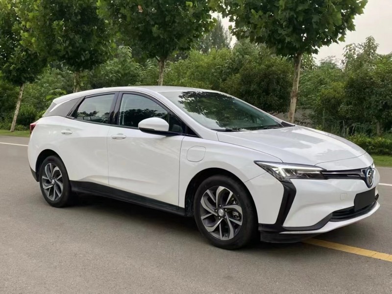 济宁23年别克微蓝3