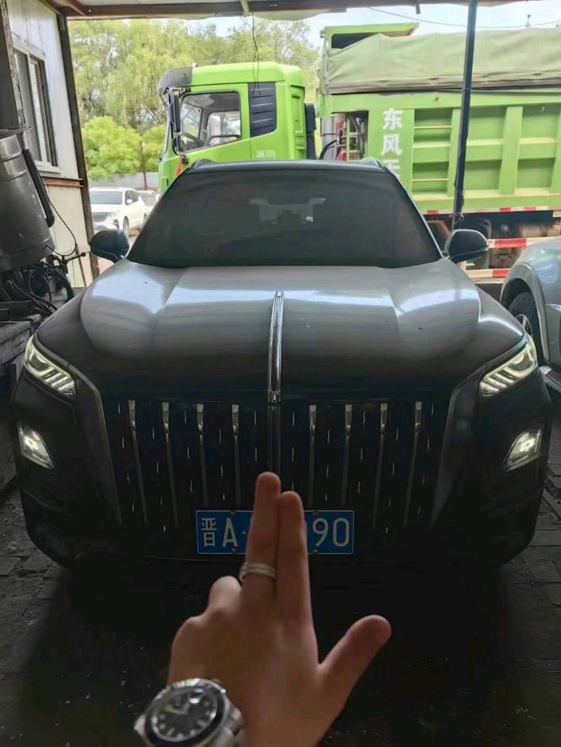 晉中23年紅旗HS51