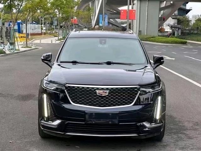 成都21年凯迪拉克XT64