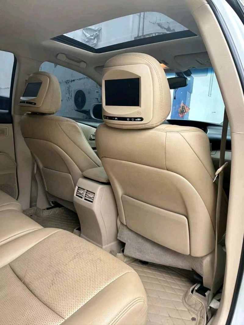 保定12年雷克萨斯RX6