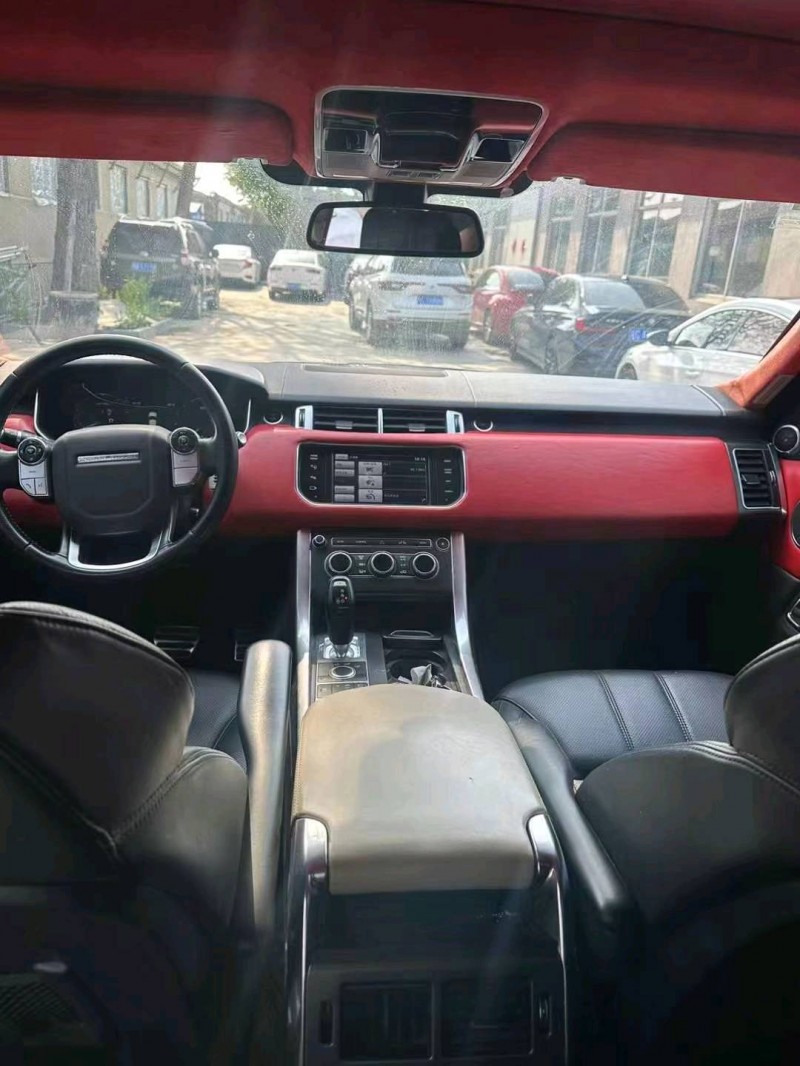 临沂14年路虎揽胜运动8