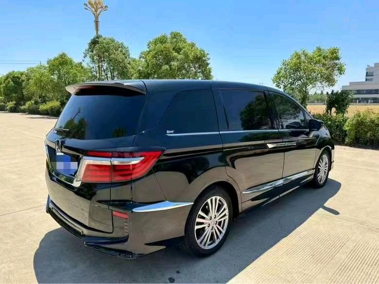 苏州19年本田艾力绅4