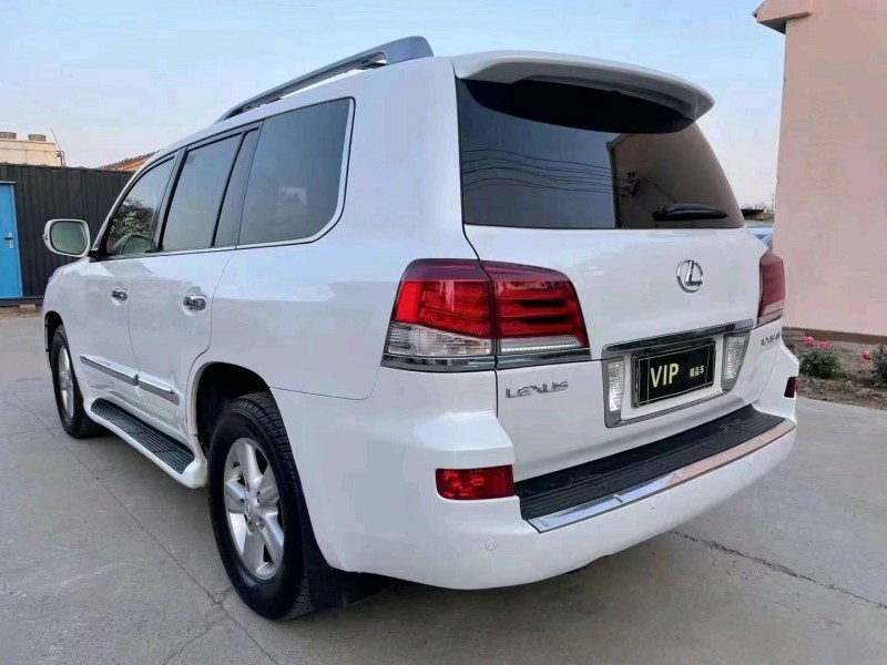 枣庄12年雷克萨斯LX9