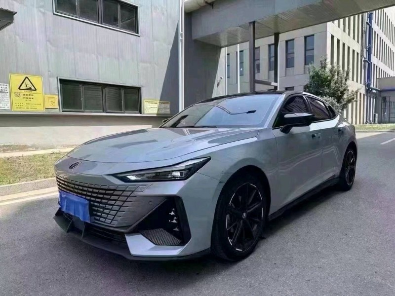 东营22年长安汽车UNI-V3