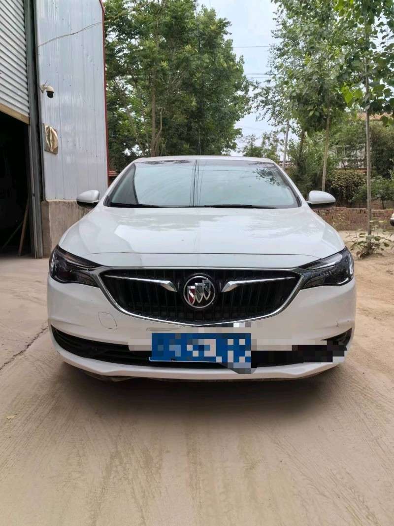 菏泽19年别克英朗1