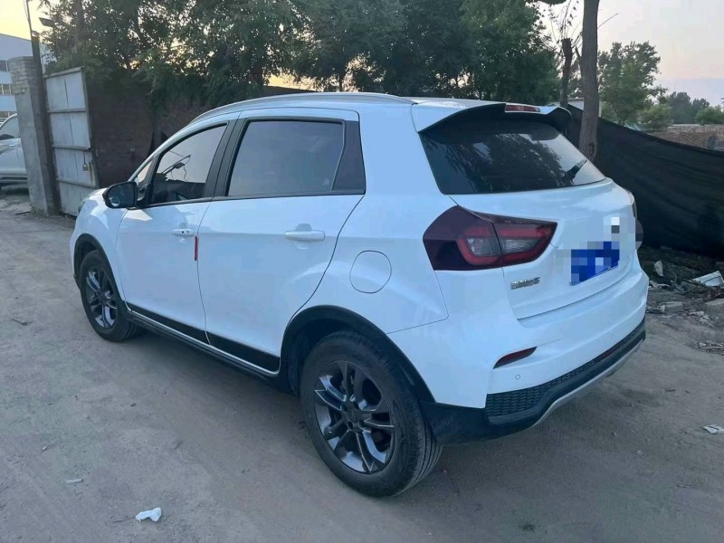 保定20年吉利远景8