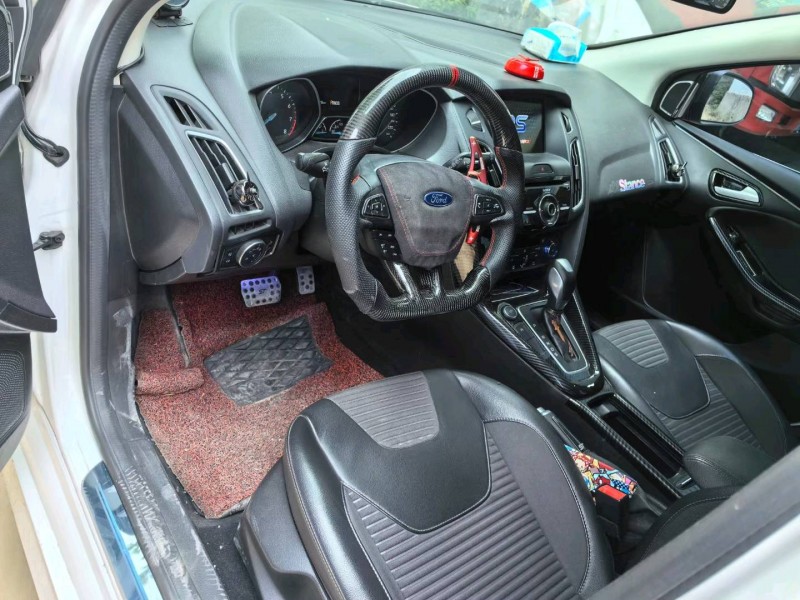 菏泽17年福特福克斯4