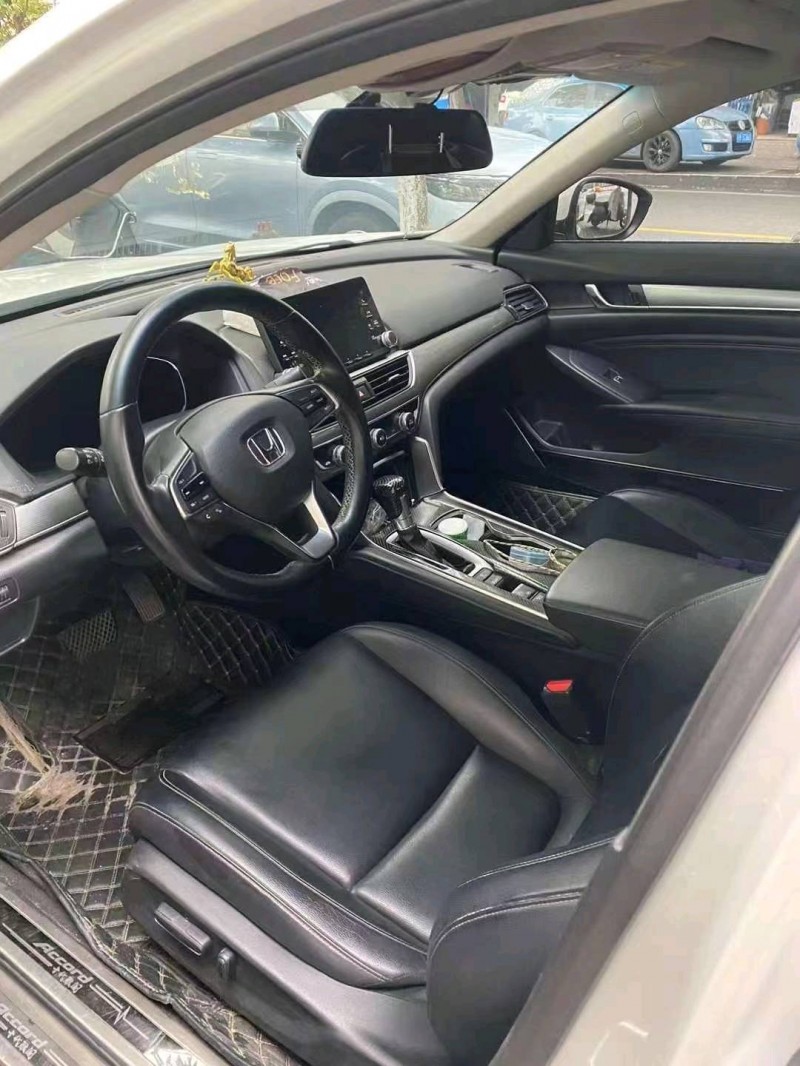 枣庄18年本田雅阁2