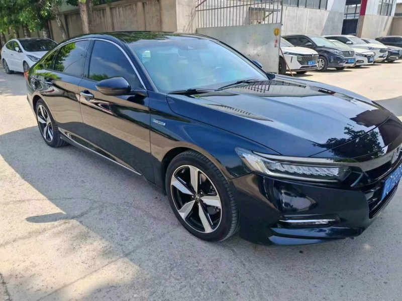 保定21年本田雅阁2