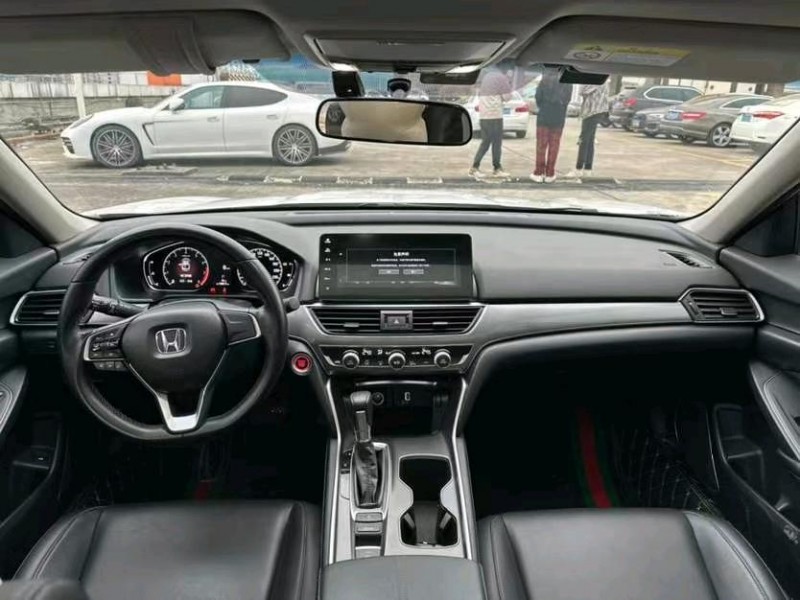 东莞22年本田雅阁5