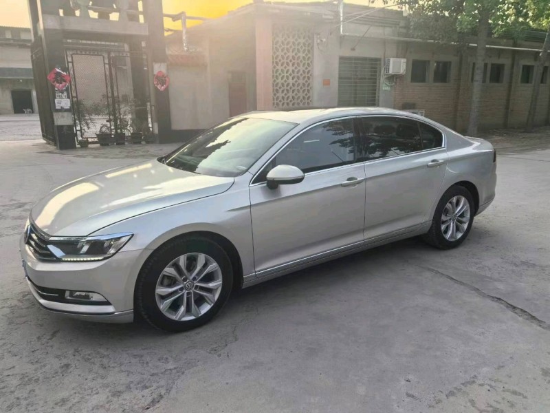 保定17年大众迈腾3