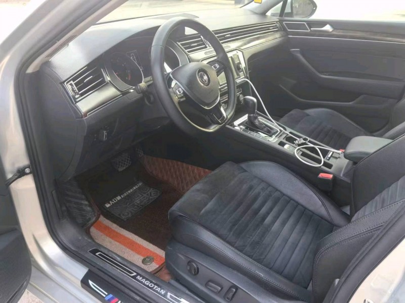 保定17年大众迈腾8