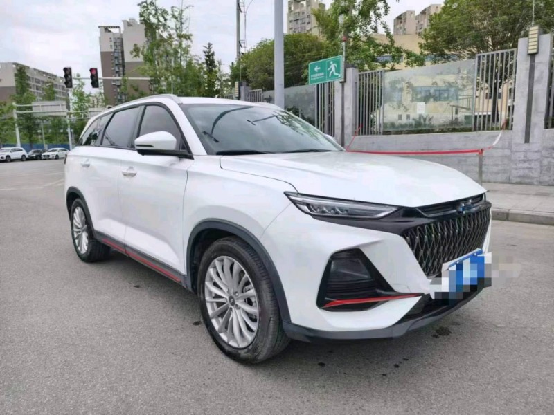 成都22年长安汽车欧尚3