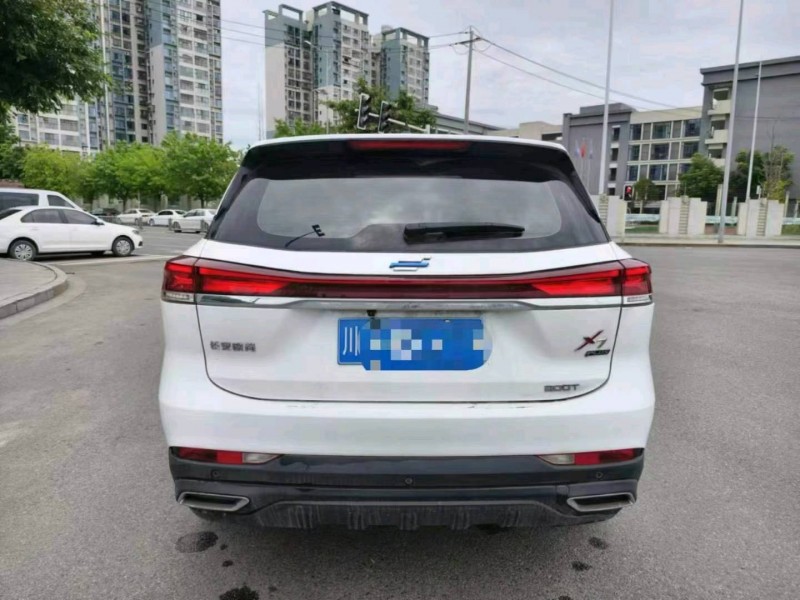 成都22年长安汽车欧尚9