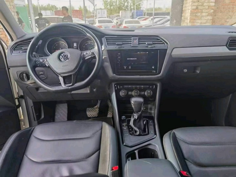 保定19年大众途观L6